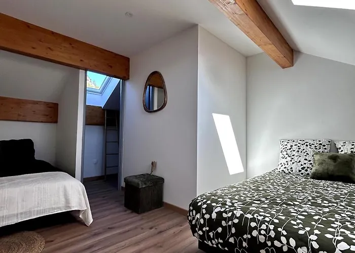 Les De La Source De La Loire